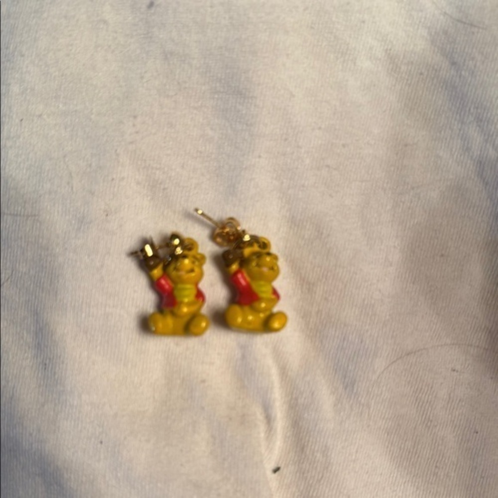 Cute Vintage Winnie Pooh Bear Earrings w Red $Yellow Accents